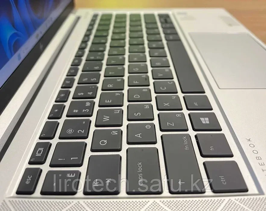 Ноутбук HP EliteBook 830 G7 - фото 4 - id-p116460767