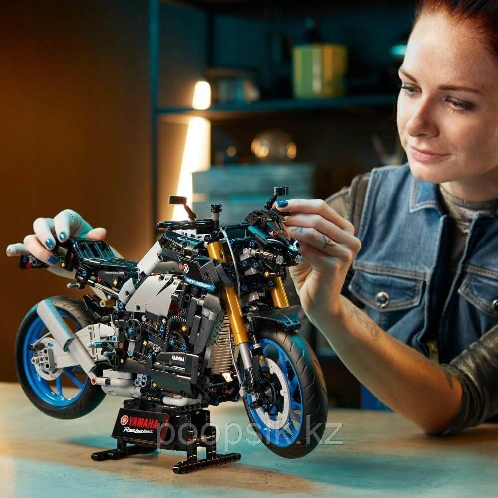 Lego Technic Мотоцикл Yamaha MT-10 SP 42159 - фото 3 - id-p116470864