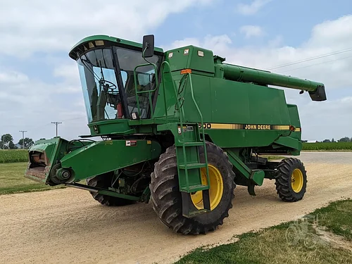 Комбайны джон 9500. John deere комбайн. Комбайн джон дир 7480. Комбайны джон дир 9500. Комбайны джон дир 9500 1997 года новые.