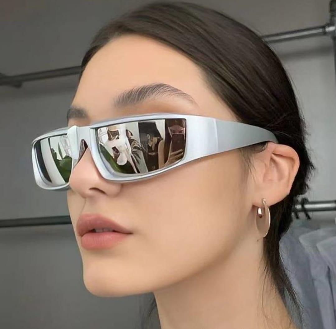 Серые солнечные очки