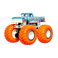 Hot Wheels: Monster Trucks. Монстр-трак светящийся Big Foot (2024)