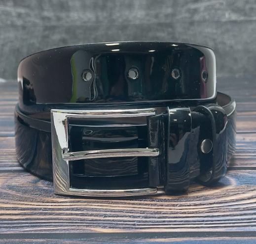 Ер адамның есегіндегі белдік Ер адамның есегіндегі белдік