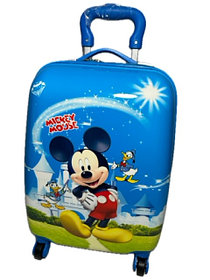 Детский пластиковый чемодан на 4-х колёсах, 6-9 лет. Высота 45 см, ширина 31 см, глубина 21 см.