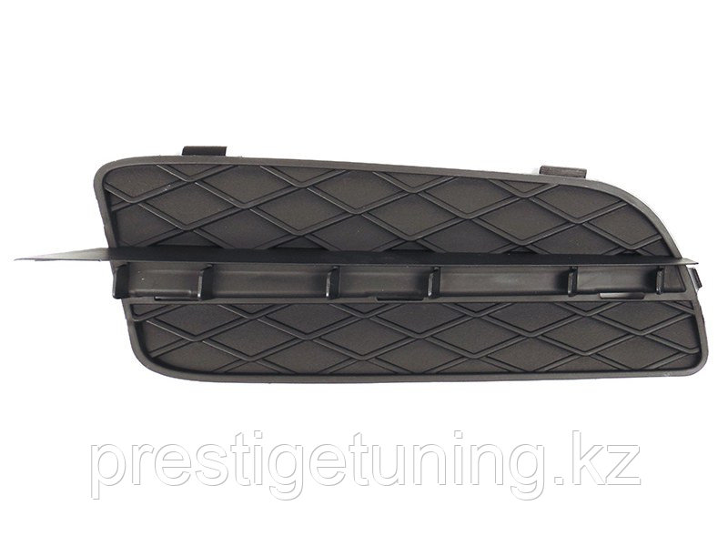 Решетка в бампер на BMW X5 (E70) 2006-10 правая часть (SAT)