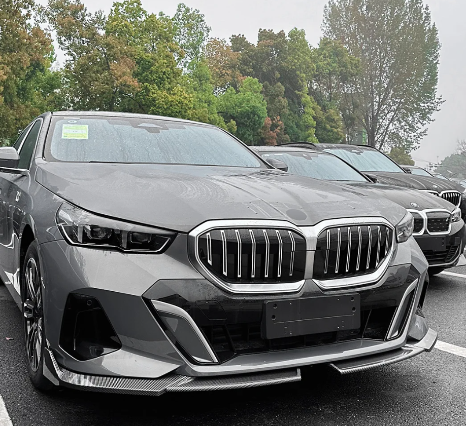 Губа переднего бампера для BMW 5 серии М-пакет G60 2023-2024+