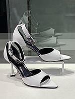 Стильные женские босоножки "Paoletti" в оригинале, белого цвета. Красивая женская обувь.