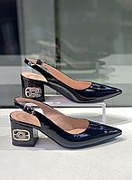 Классические черные лакированные босоножки черного цвета "Paoletti". Нарядная женская обувь. 38
