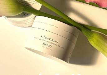Увлажняющий крем RADIANT CREAM