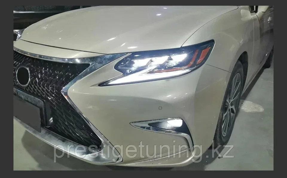Передние фары на Lexus ES 2015-18 дизайн 2021 F-Sport - фото 5 - id-p98489706