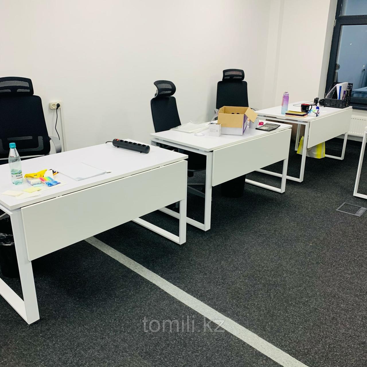 Рабочий стол менеджера 1400*700*750 мм