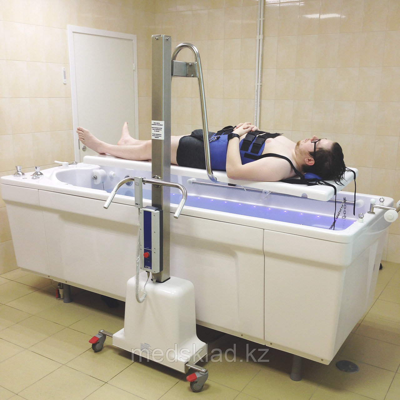 Подъемник для опускания пациента в ванну для ванн с минеральной водой - фото 3 - id-p116632483