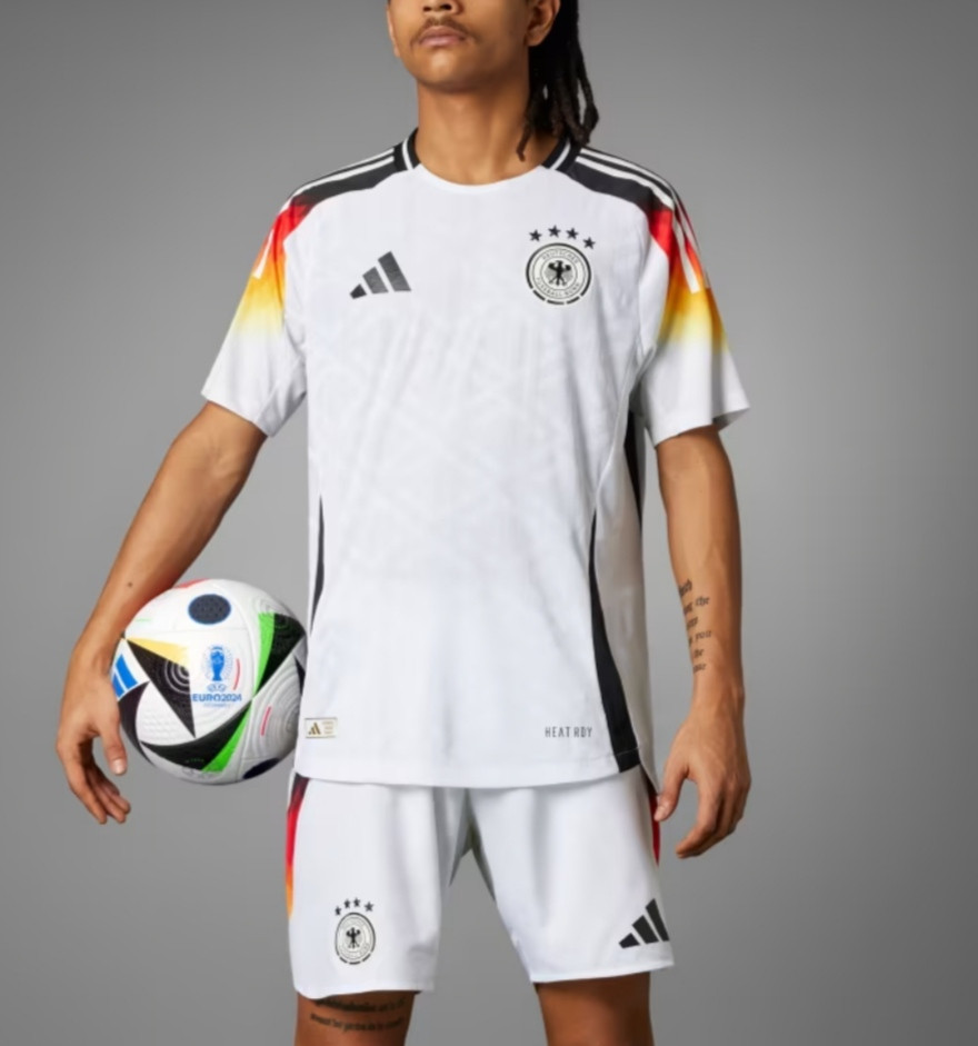 Футбольная форма сборной Германии 2024/25 года - фото 1 - id-p97624539