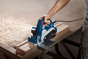 Электрорубанок Bosch GHO 6500 650 Вт, 16500 об/мин, глубина строгания 0-2,6 мм, ширина 82 мм, кейс
