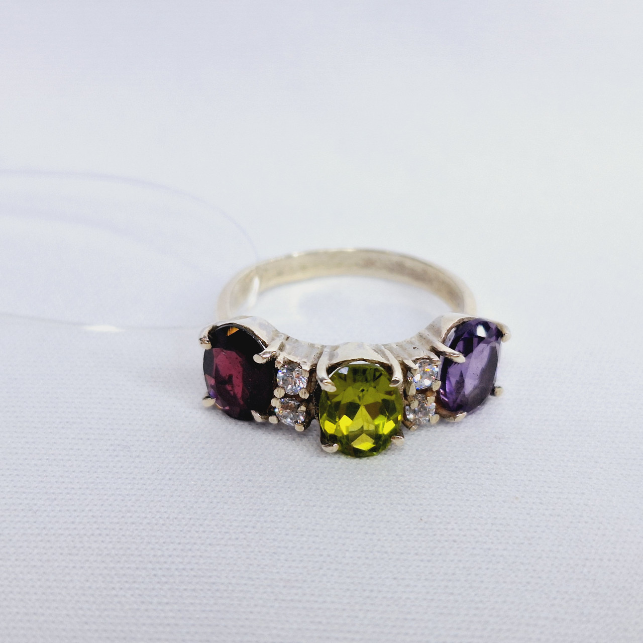 Серьги из серебра с фианитами Индия O810  вставка  гранат, с английским замком, фото 1