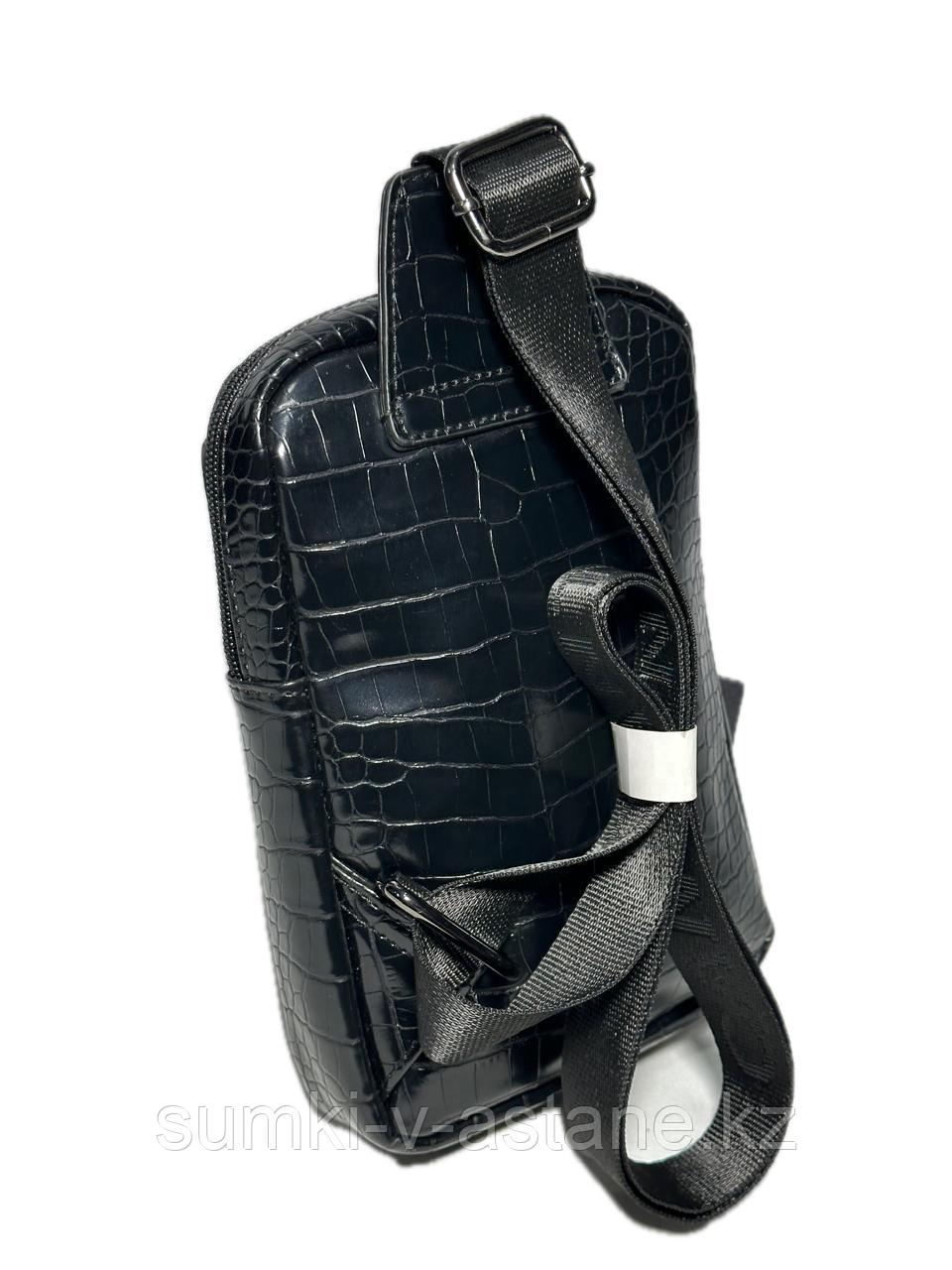 Мужская нагрудная сумка-слинг (высота 24 см, ширина 15 см, глубина 4 см) - фото 2 - id-p88361052