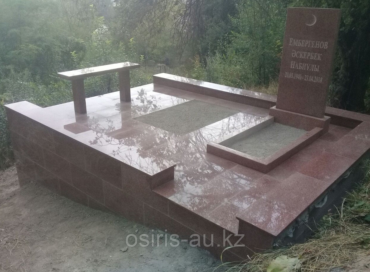 Мусульманский мемориальные комплексы из гранита