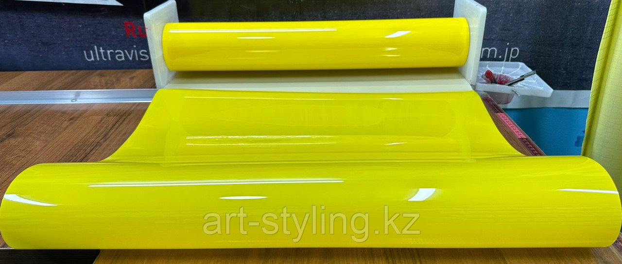 Hybrid Headlight Yellow