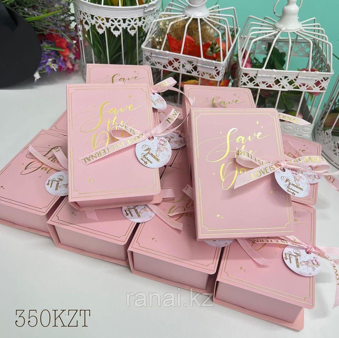 Бонбоньерка "Книга"