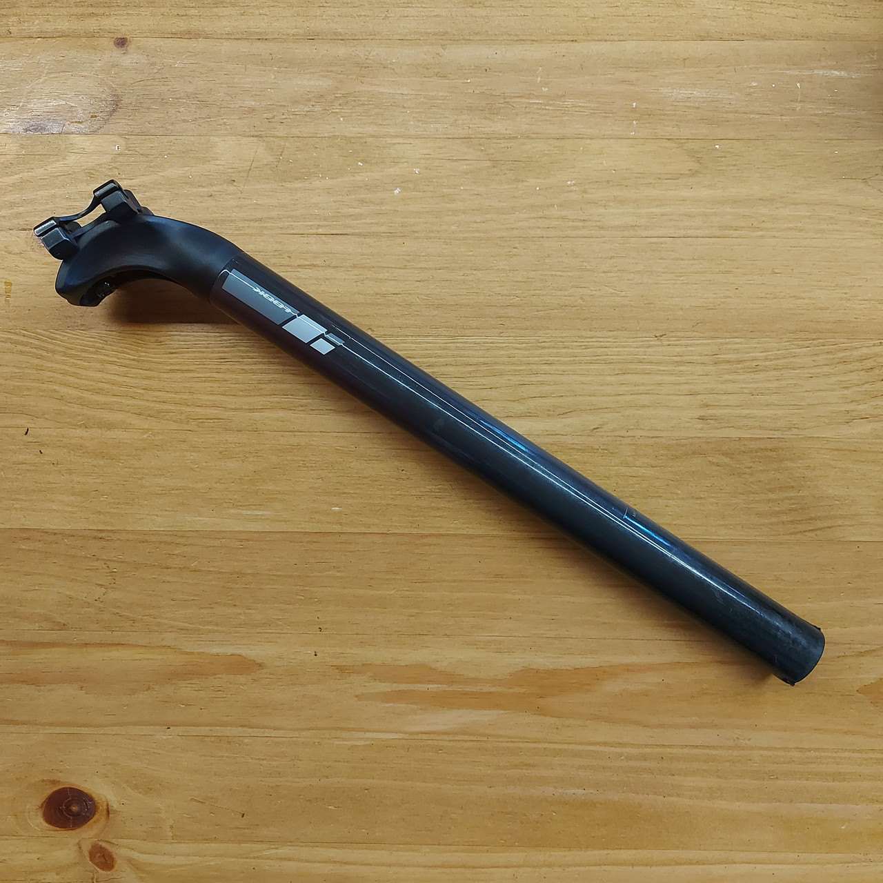 Карбоновый подседельный штырь LOOK LS2 27,2 мм x 350 мм. Б/У в отличном состоянии. Легкий. Французский бренд., фото 1