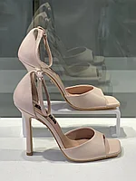 Ең танымал порно актрисалардың бейнелері Колготки порносын онлайн көру қауіпсіз.