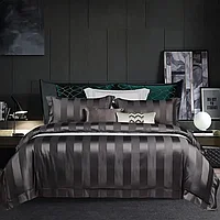 Комплект постельного белья, однотонный, из египетского хлопка, с широкими сатиновыми полосами.