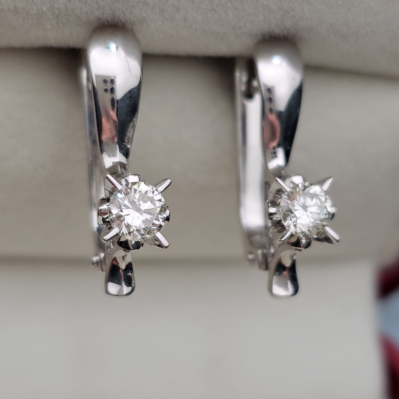 Золотые серьги 585 проба с бриллиантами 0,62Ct 4/6А 0,12Ct 4/4А
