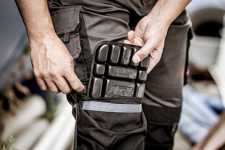 ФАРТУКИ, НАРУКАВНИКИ, НАКОЛЕННИКИ, ЩИТКИ