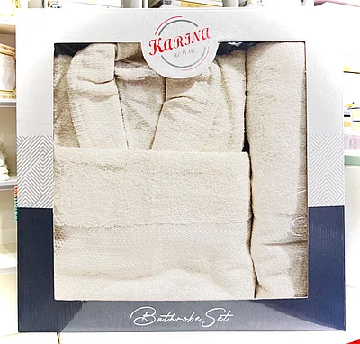 Бейнежазбада оның жыныстық қатынас кезінде өзін боқтап жатқаны көрсетілген. Өзімді цуккинимен жедім