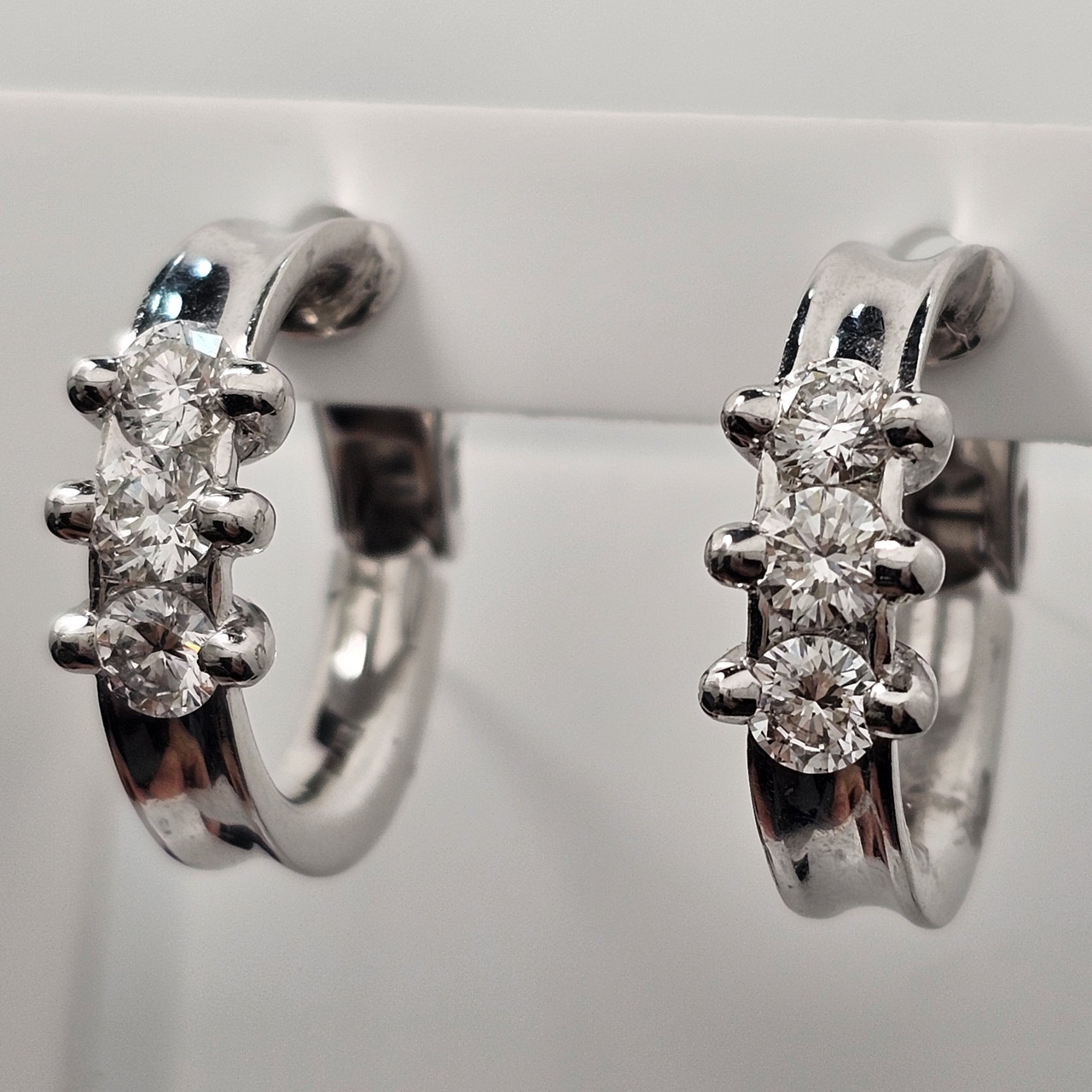 Золотые серьги Конго 750 проба с бриллиантами 1.44Ct 4/4А