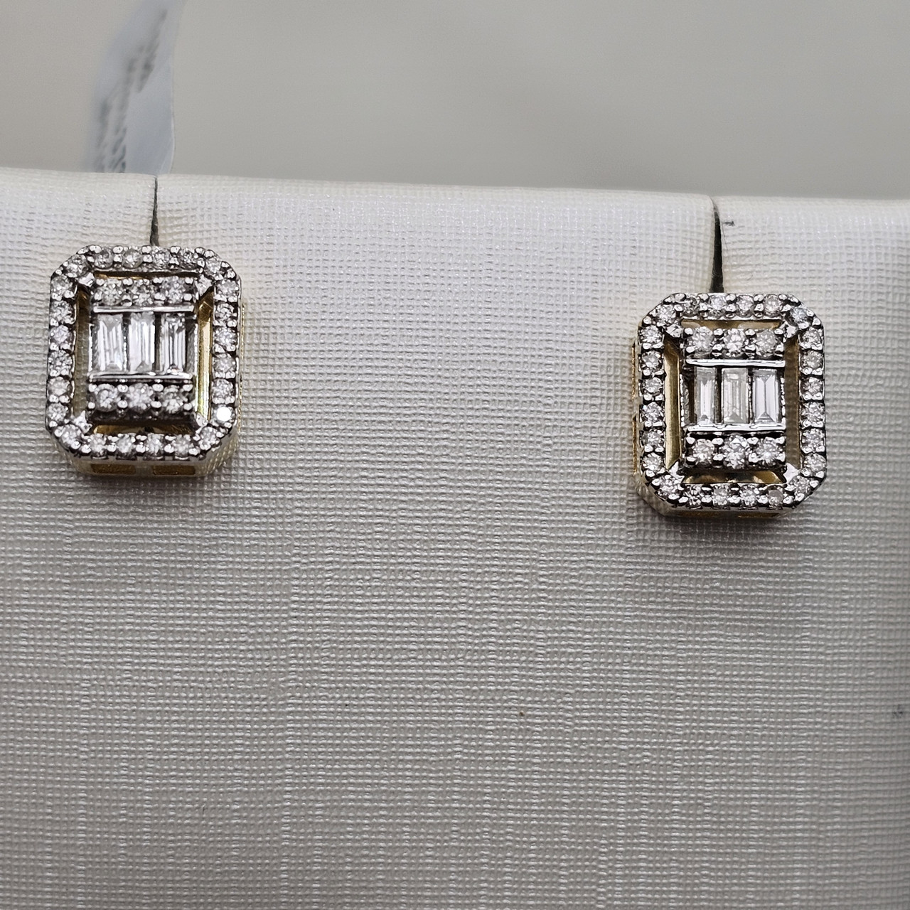 Золотые серьги с бриллиантом ж/з 585 проба 0,28Ct, 4/4 А, 0,16Ct 3/4 А