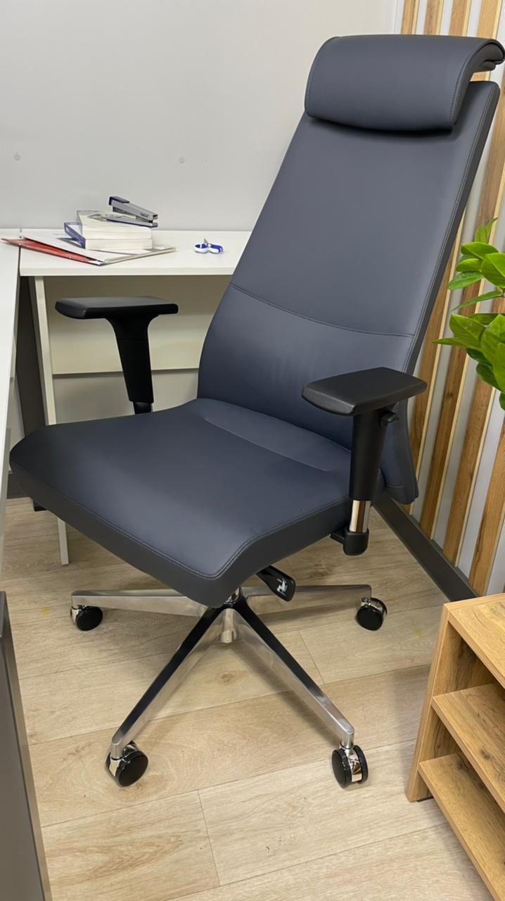 Офисное кресло эргономичное WM05A