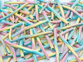 Палочки торнадо С НАЧИНКОЙ йогурт и лесные ягоды (пластик кейс  200 шт.) 1,65кг /FINI Испания/