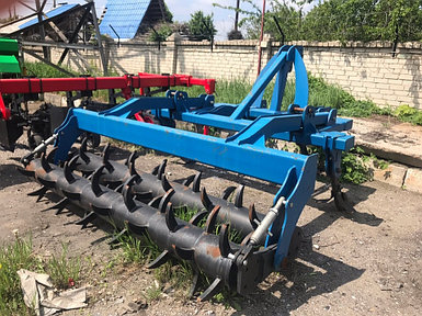 Глубокорыхлитель РН-7-4,2, чизель на К-700, 4,2 метра