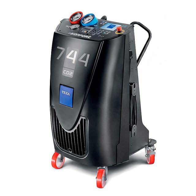 TEXA KONFORT 744 внешний вид Установка TEXA KONFORT 744 (CO2)