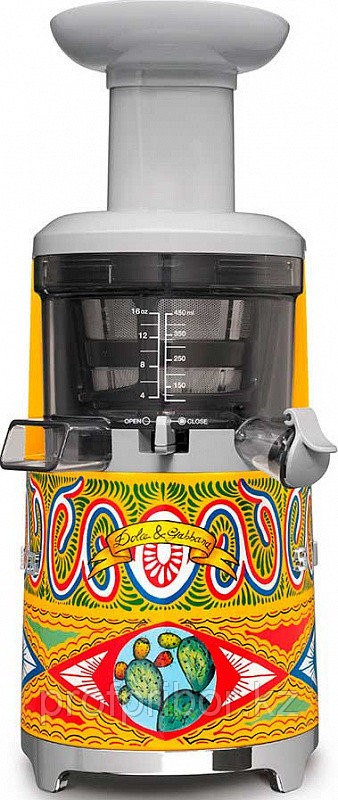Соковыжималка шнековая Smeg SJF01DGEU