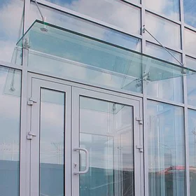 Стеклянные козырьки и навесы