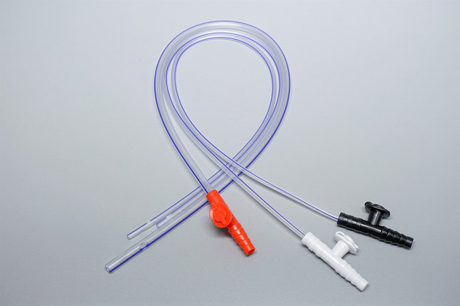 Катетер аспирационный с клапаном, рентгеноконтрастной полосой и вакуум контролем, фото 1