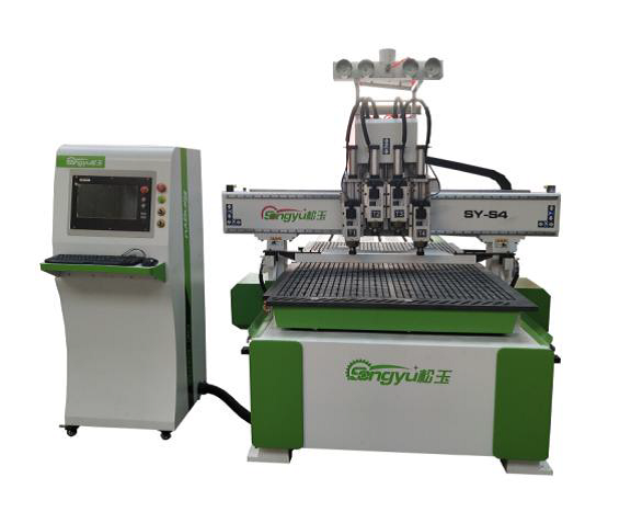 Трехваловая пневматическая деревообрабатывающая машина