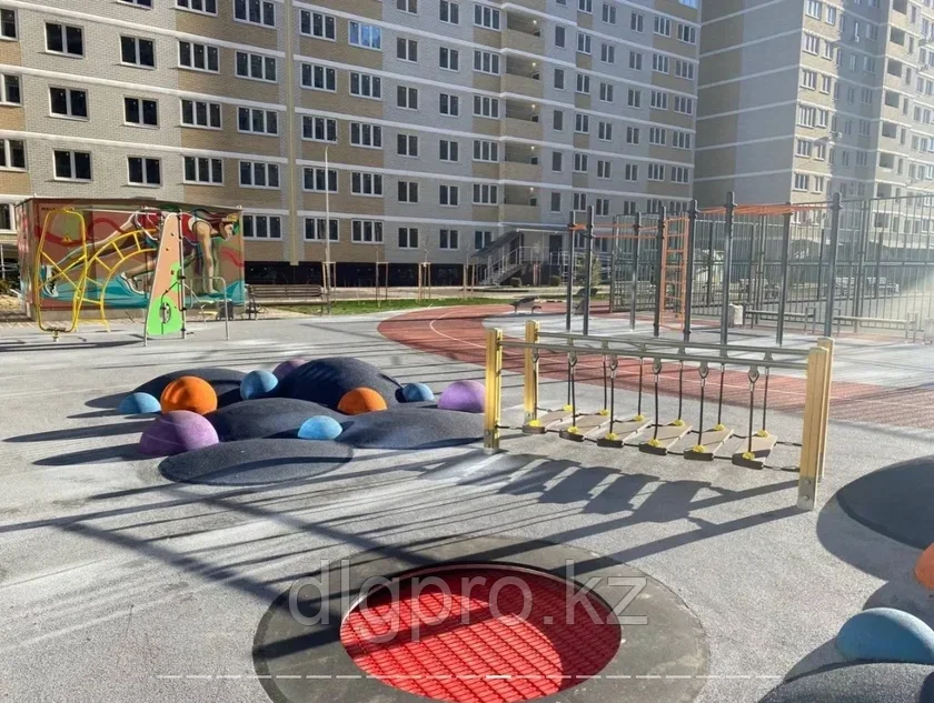 ВСТРАИВАЕМЫЙ БАТУТ КРУГ 210