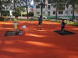 ВСТРАИВАЕМЫЙ БАТУТ КВАДРАТ 135