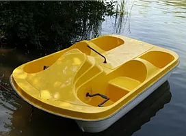 Катамаран желтый