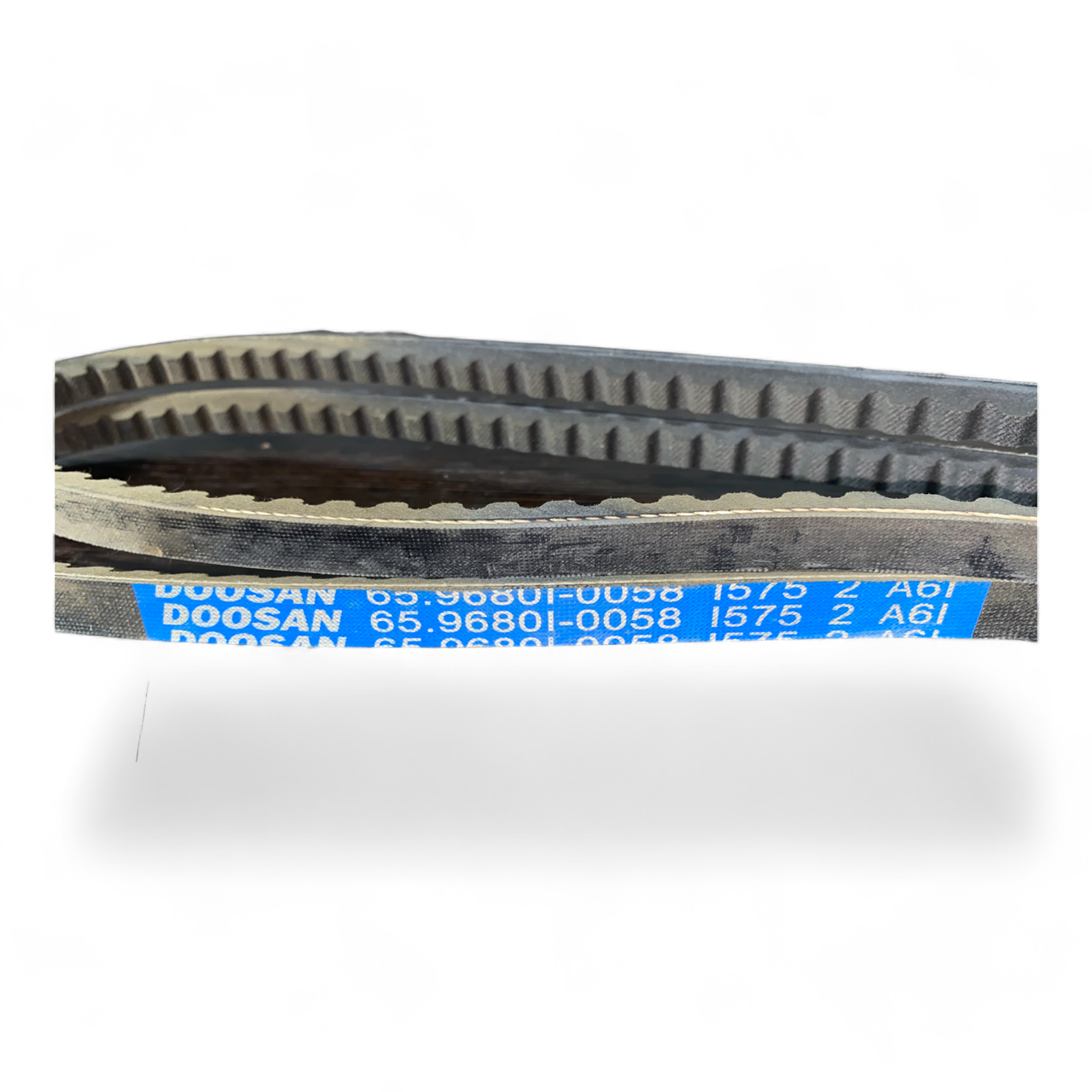 Ремень приводной генератора Doosan Develon 65.96801-0058 (1575), фото 1