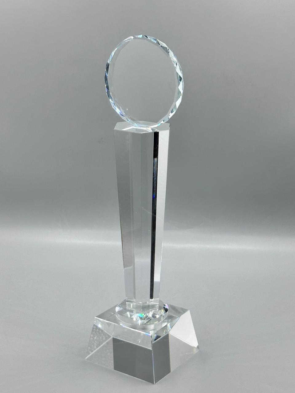 Статуэтка из стекла