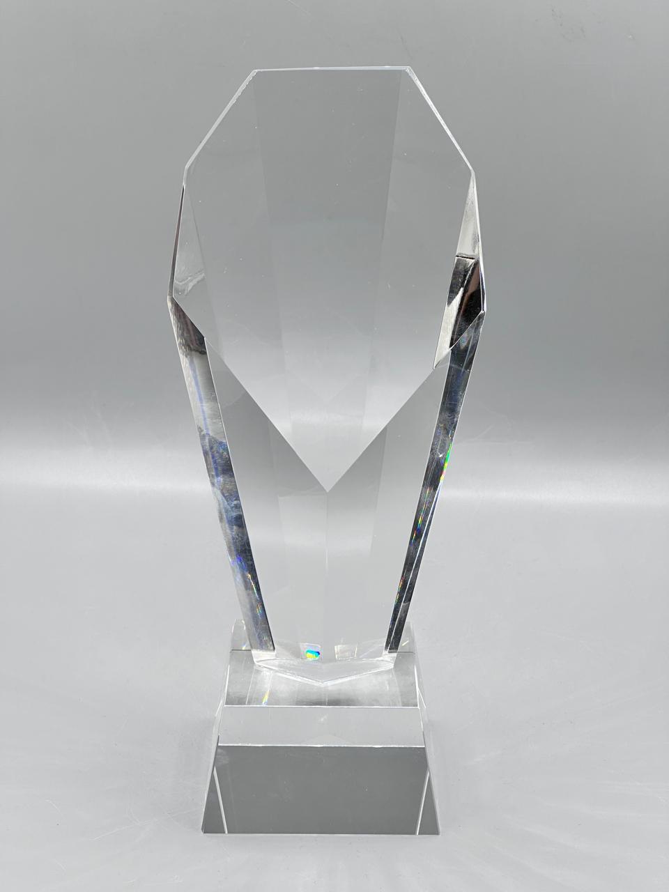 Статуэтка из стекла