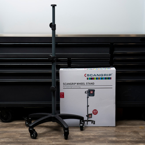 Штатив-тренога на колесах Wheel stand Scangrip, фото 1