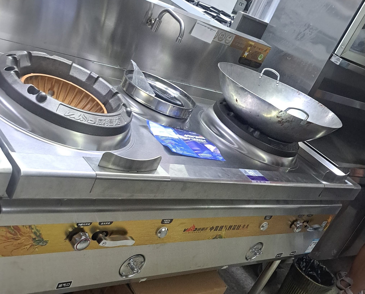 Промышленная WOK (Вок) газовая WOK-плита на 1500 мм