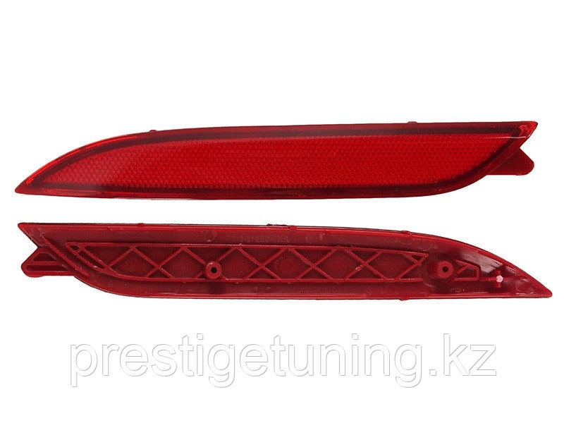 Задний отражатель в бампер левый (L) на Kia Ceed 2012-15 Hatchback (SAT)