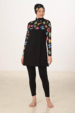 Супер қаһарман костюміндегі сексуалды қыз