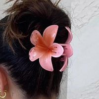 Заколка краб "Гавайский цветок" 8х4 см розово-бордовая