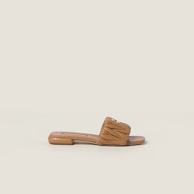 Сандали Matelassé nappa leather slides Caramel